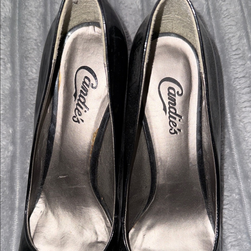 Candie's Glossy Black Heels - Picture 3 of 10
